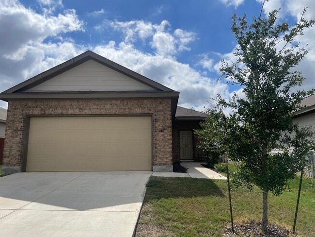 Building Photo - Charming 3x2 Rental Home in New Braunfels, TX!