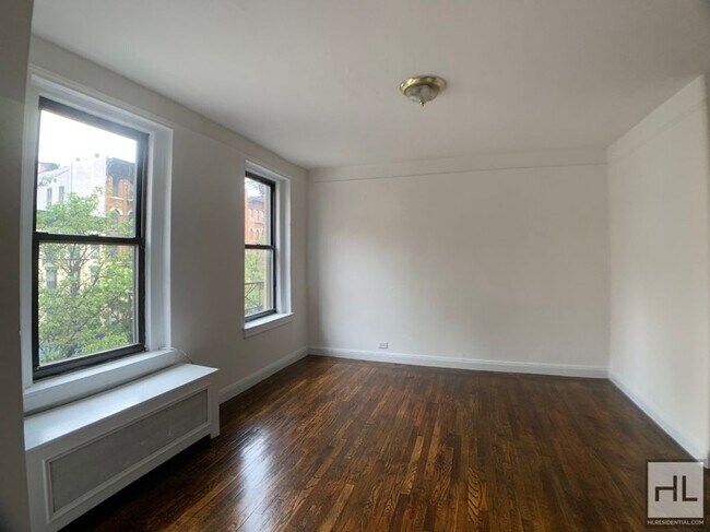 E 58TH ST