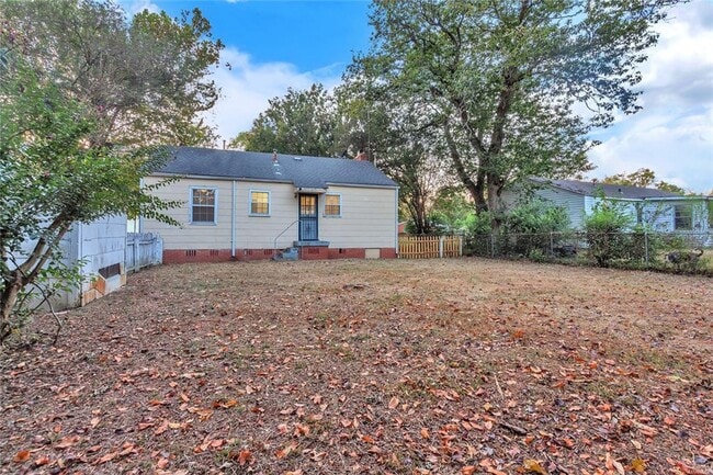 Photo - Cozy 2 Bed, 1 Bath Single Family Home in Montgomery, AL - $950/mo