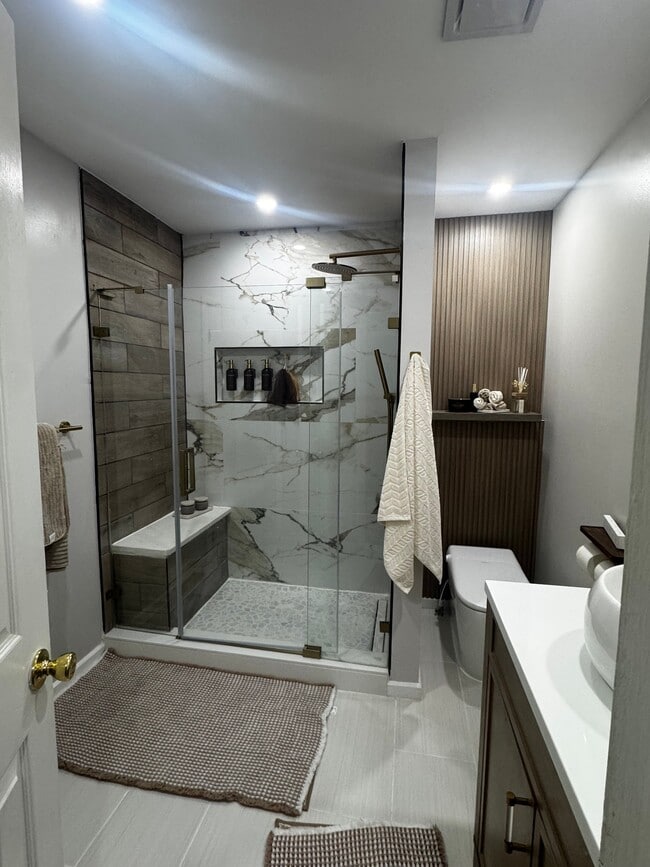 1158 Custer Dr