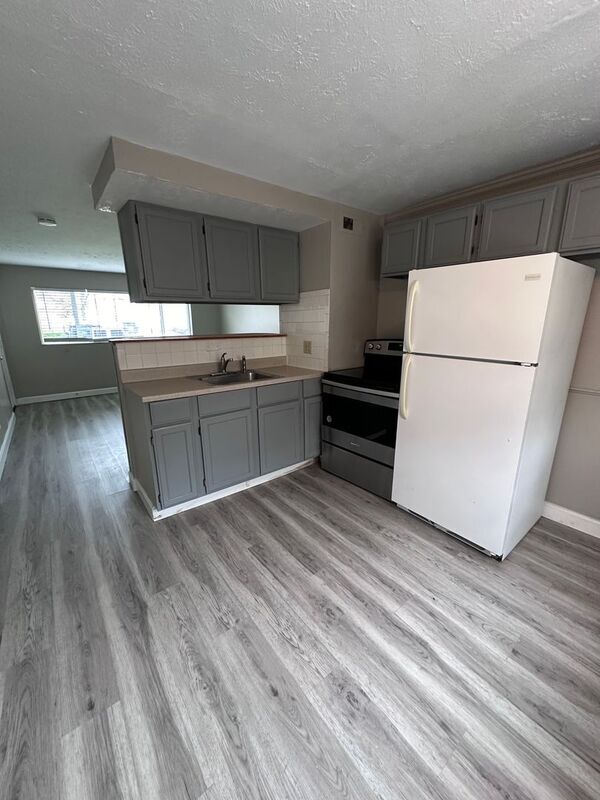 Photo - 3597 Cushing Dr Unit A