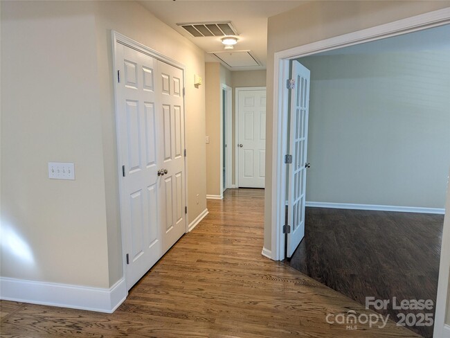 Photo - 207 Chandeleur Dr