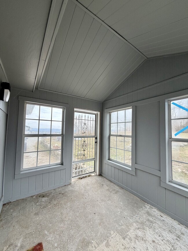 Photo - 253 Magnolia Ave