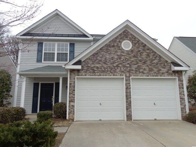 Building Photo - 10740 Glenluce Ave