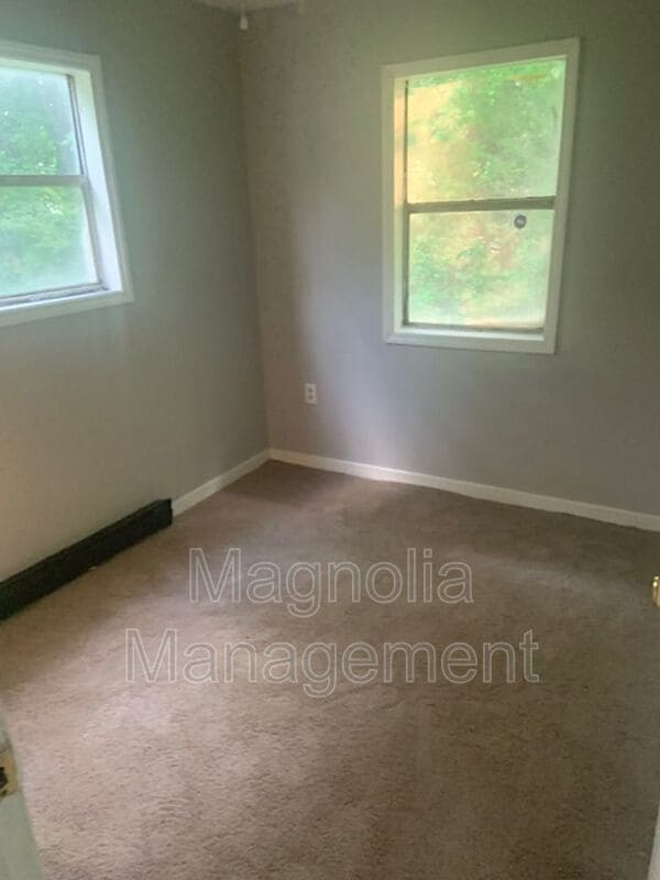 Photo - 600 East Ave
