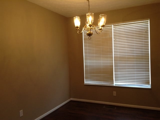 Photo - 684 Linden Creek