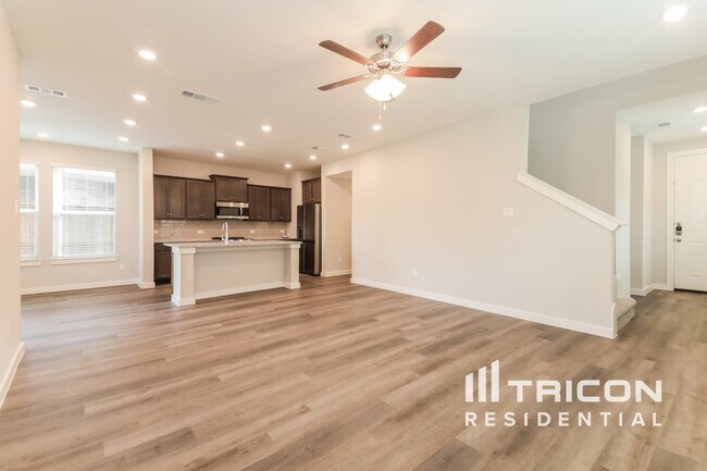 Photo - 2549 Dulaney Dr