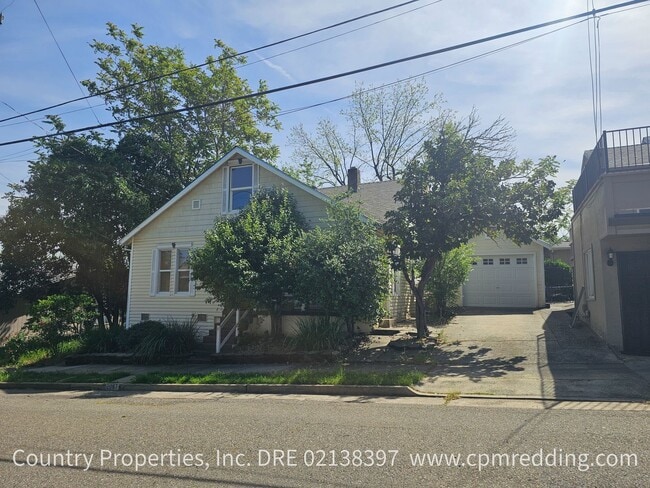 Photo - Available Now! Downtown 3-Bedroom with Old World Charm and Modern Amenities!