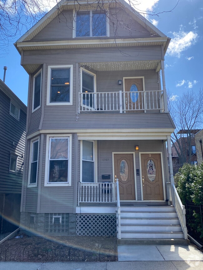 Building Photo - 1707 W Melrose St Unit 2 Rental