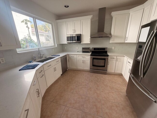 Photo - 1226 Avondale Ln