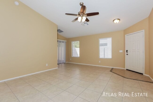 Photo - 206 W Brangus Way