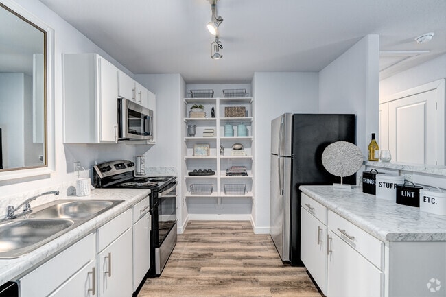 1BR, 1BA-726SF-Kitchen