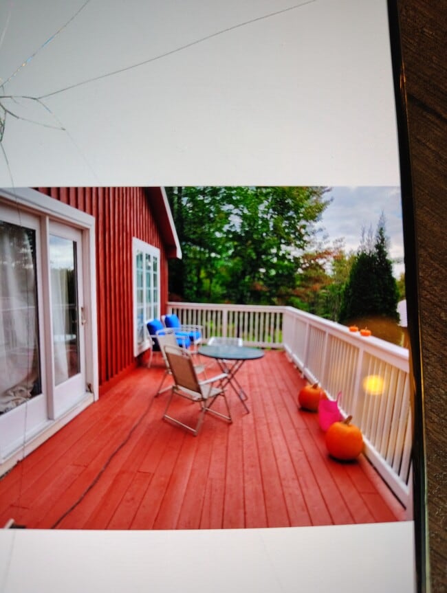 Photo - 18 Buckwood Rd