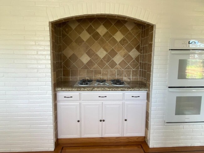 Photo - 239 Killdeer Ct