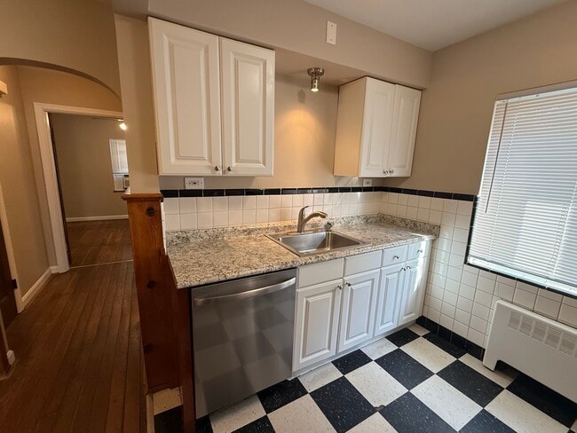 Photo - 5666 Montgomery Rd Unit 3