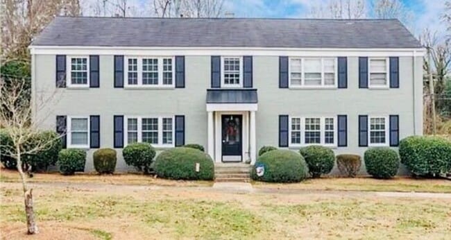 Building Photo - Charming 1BR/1BA Now Available in SouthPark Area!