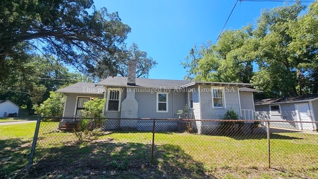 Building Photo - 6510 Avalon St Rental