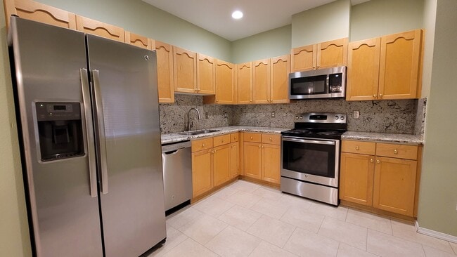 Photo - 18008 NE 94th Ct