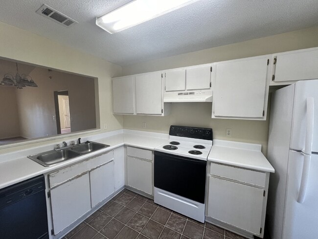 Photo - Apartment for Rent Unit G