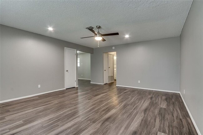 Photo - 3916 SE 46th St