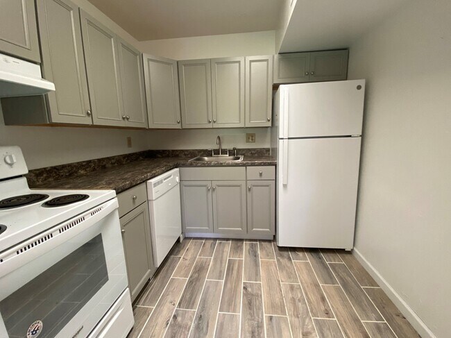 Photo - THE VILLAGES SOUTH 320 Unit F