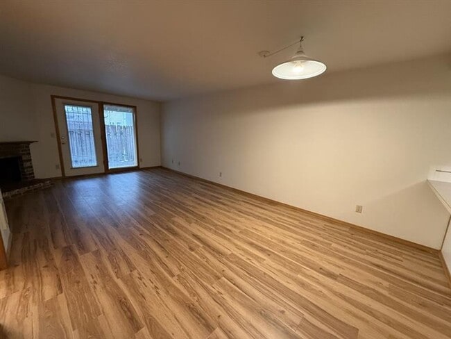 Photo - 762 SW 206th Pl