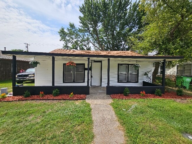 Photo - 518 E Jefferson Ave