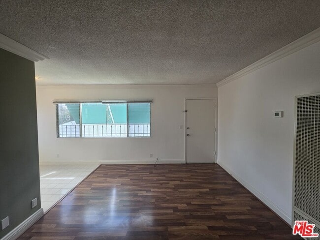 Photo - 1721 Armacost Ave Unidad 5