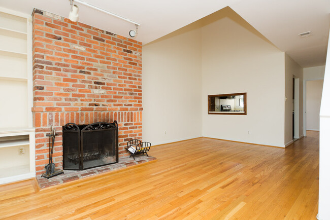 Photo - 410 11th St NE Condo Unit 22