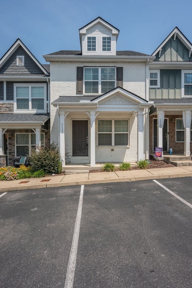 Photo - 1135 Lilly Valley Way