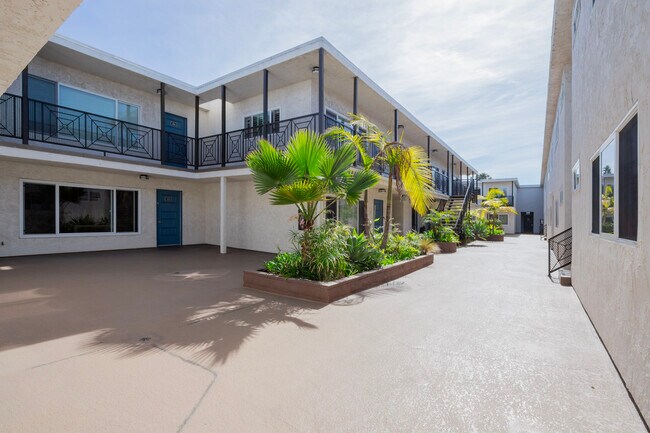 Photo - 2721 2nd St Unit 2721 2nd St #111