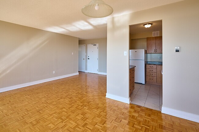 Elmpark Manor Apartments 1