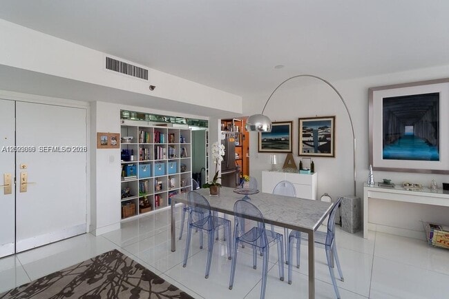 Photo - 9 Island Ave Unidad 1111