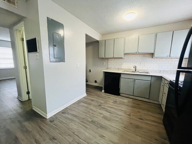 Photo - 131 Wall St Unidad 114