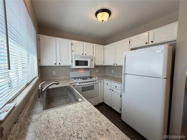 Photo - 862 Summer Dr