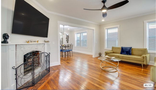 Photo - 905 E Park Ave
