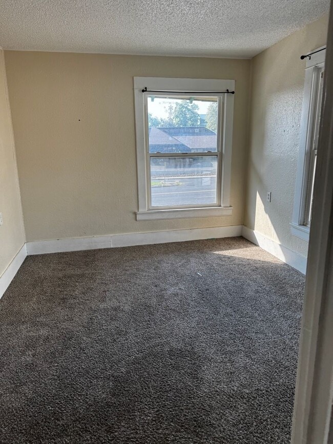 Photo - 1203 W Yakima Ave Unit 3