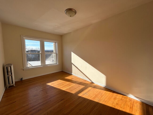 Photo - 2712 N Milwaukee Ave Unidad 202