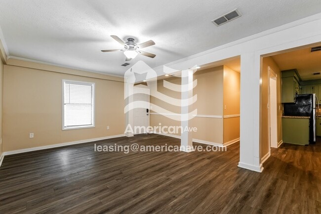 Photo - 475 Lowe Cir