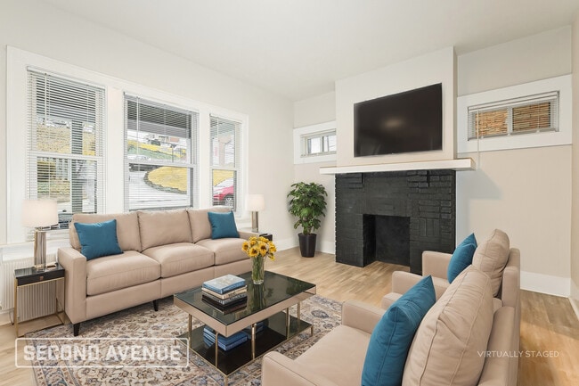 Photo - 420 Groveland St