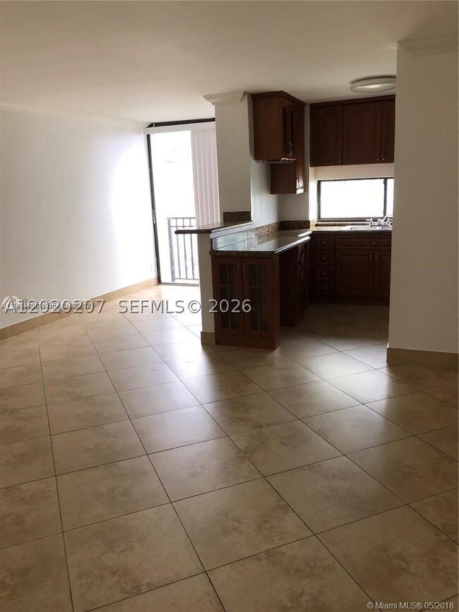 Building Photo - 16909 N Bay Rd Unit 711