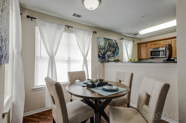 Riverwalk Apartment Homes