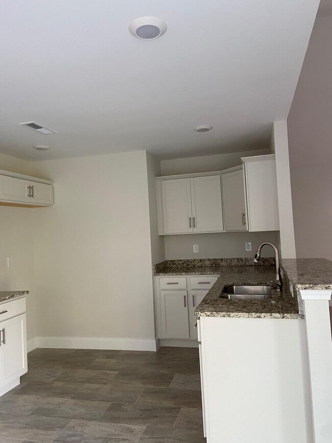 Photo - 1020 Belsole Pl