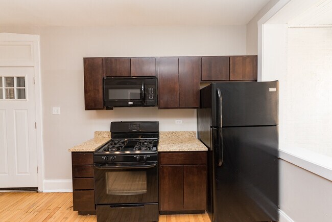 Photo - 1835 N Humboldt Blvd Unit 1B