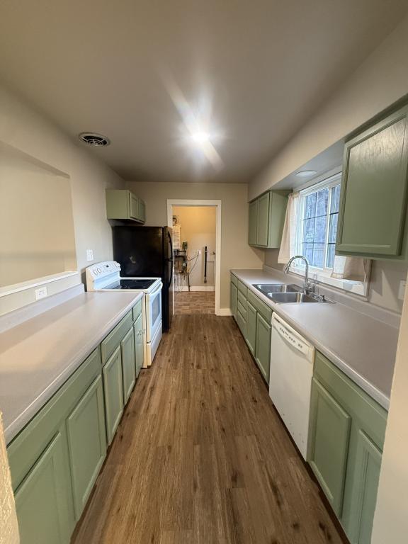 Photo - 1934 Crest St