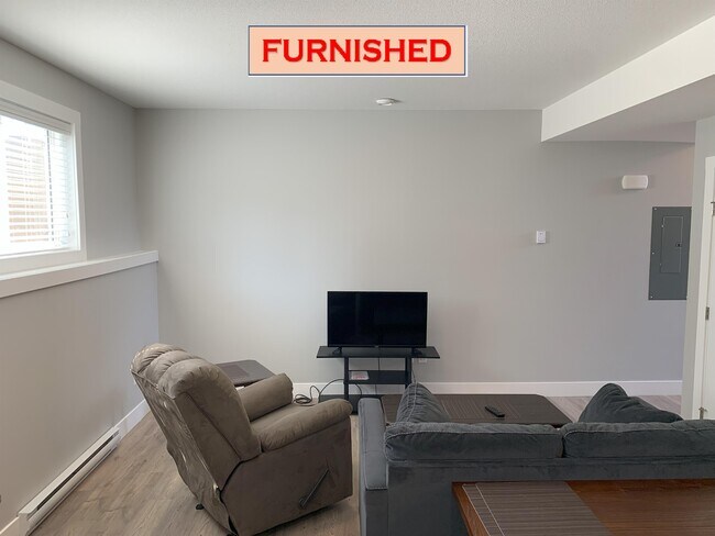 Photo - 8711-B-8785 85 St