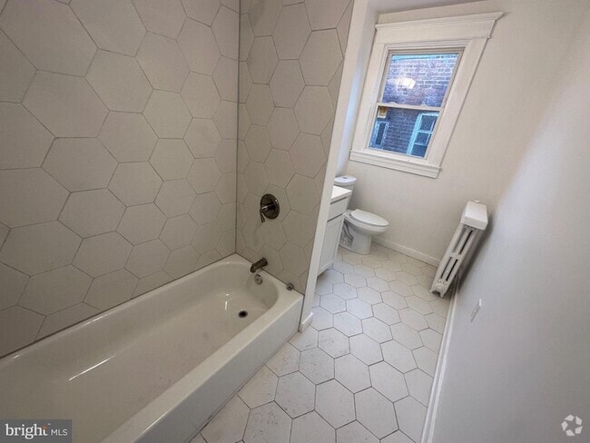 Building Photo - 4227 Euclid Ave Rental
