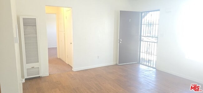 Photo - 2458 Normandie Ave Unit 2