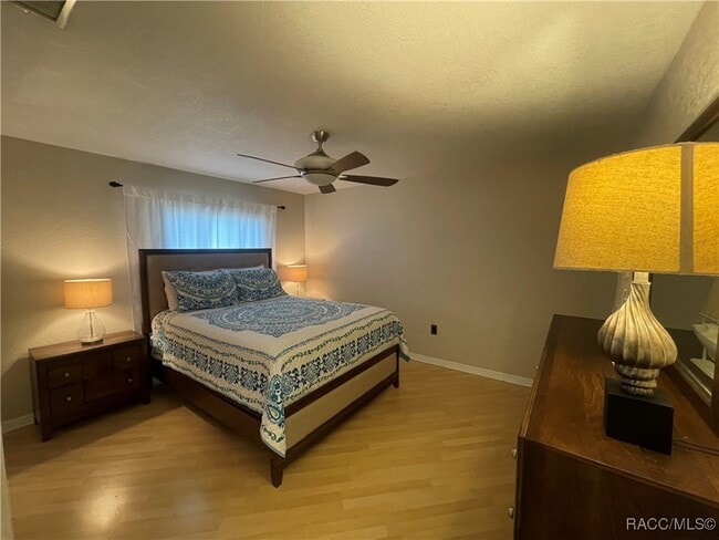 Photo - 364 NW 14th Pl