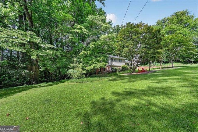 Photo - 4100 Shawnee Ln NE